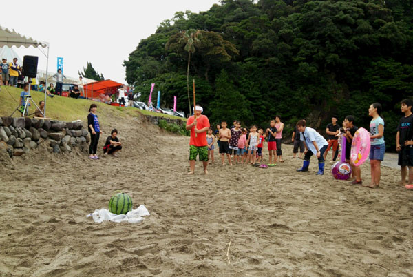 桜浜海水浴場海開きのようす1