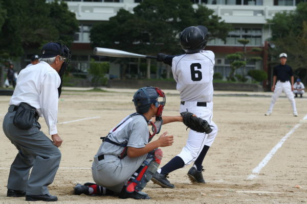 浦尻会場第１日目清水中学校と松柏中学校との試合