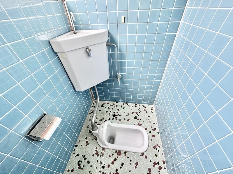 2階　和式水洗トイレ（浄化槽）