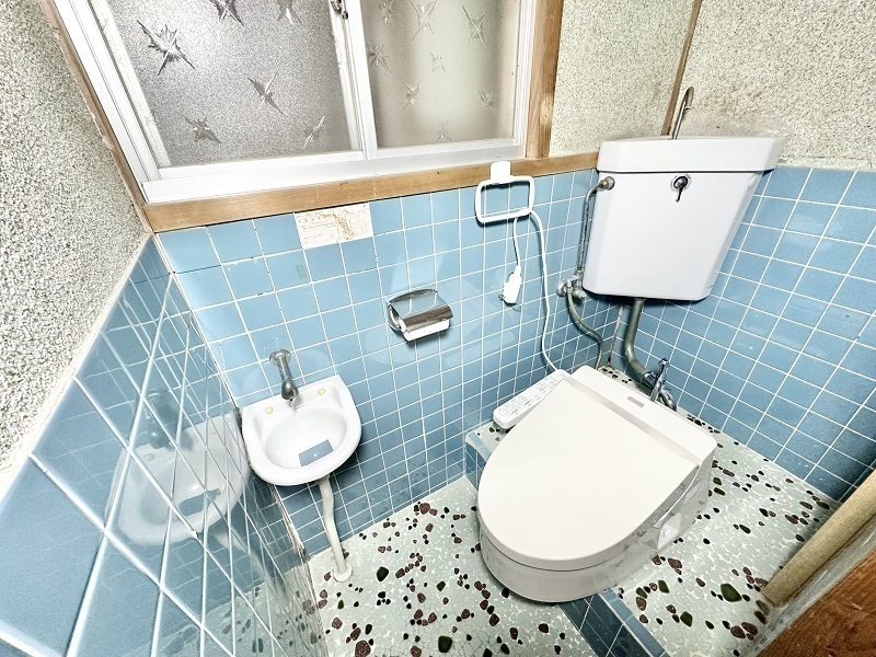 1階　洋式水洗トイレ（浄化槽）