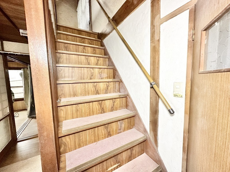 1階から2階への階段