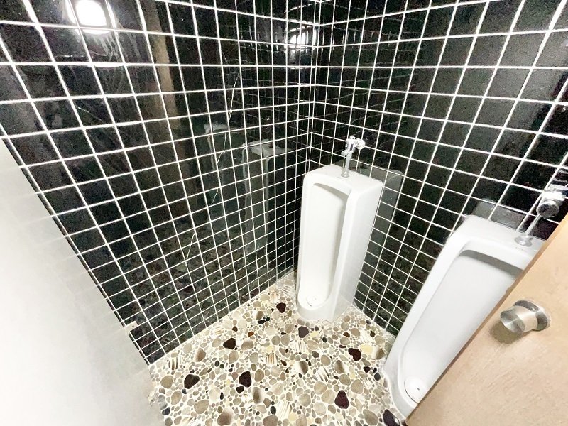 2階　男性用トイレ