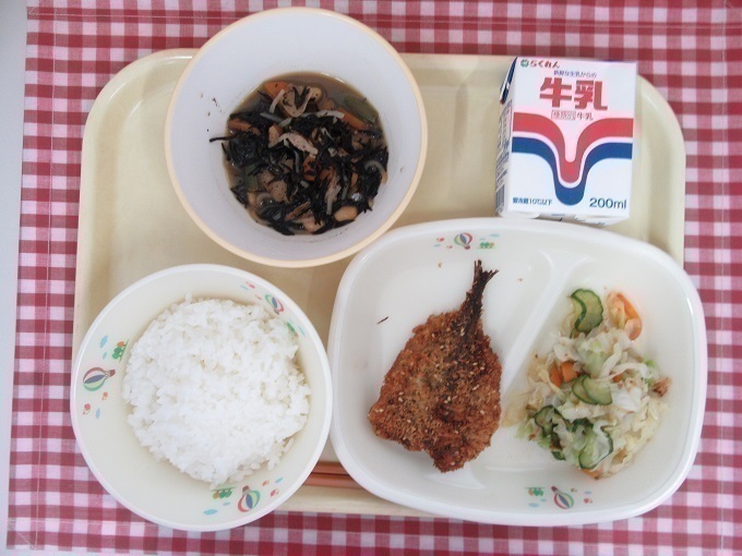 令和6年10月3日の給食.jpg