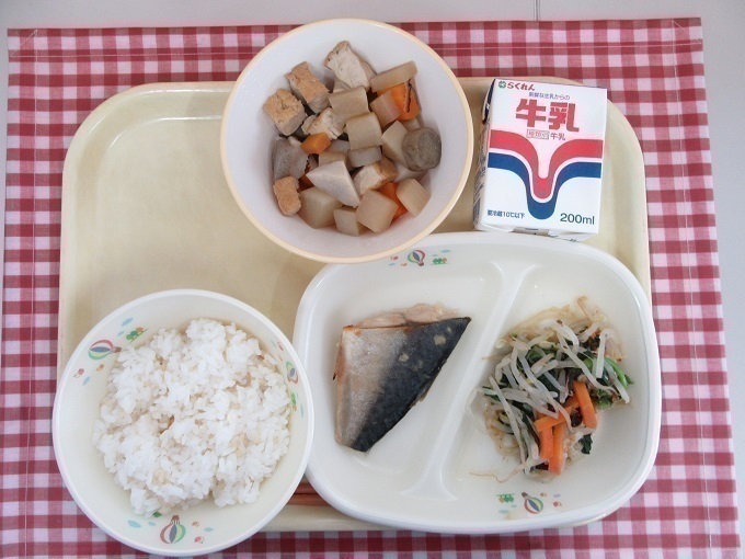 令和6年10月22日の給食.jpg