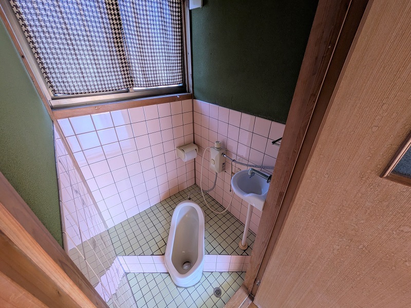 トイレ（和式簡易水洗）