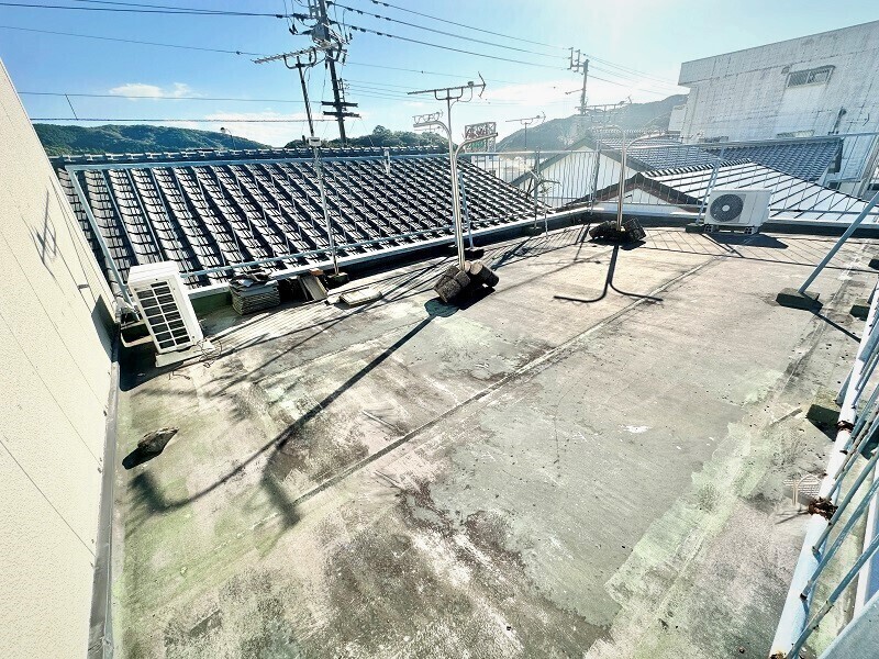 屋上洗濯干し場（共同利用）
