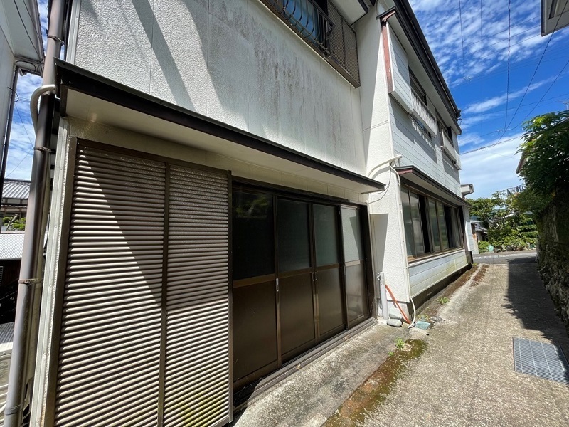 物件裏口