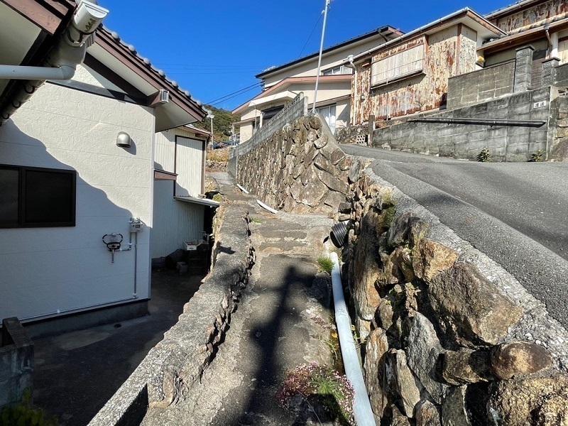 物件までの通路（狭い）