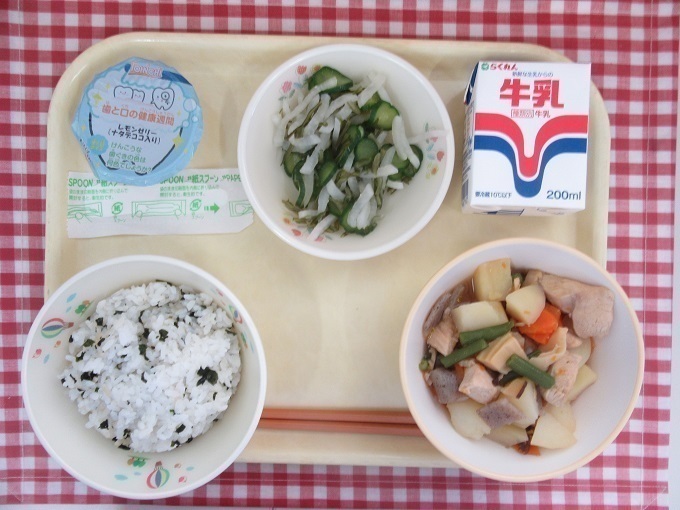 令和7年6月4日の給食.jpg