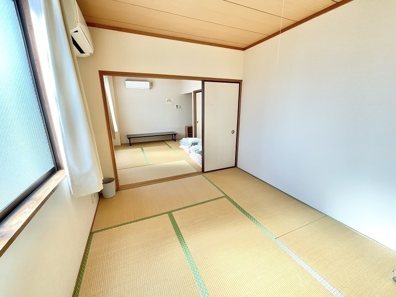 個室・和室12帖（4人以上のご家族を対象）