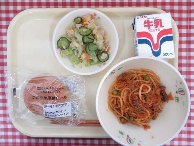 令和7年6月23日の給食.jpg