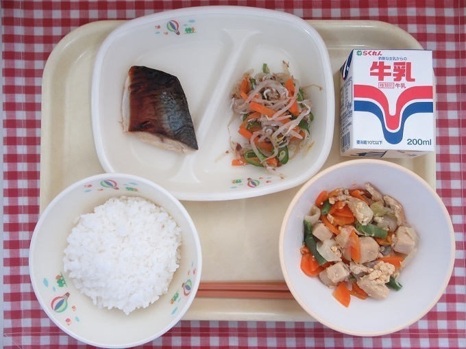 令和7年10月10日の給食.jpg