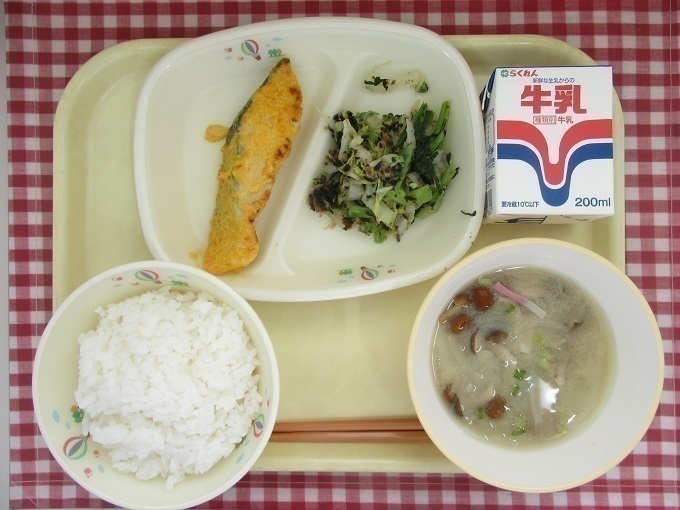 令和7年10月15日の給食.jpg