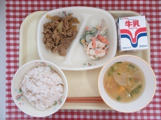 令和7年11月4日の給食.jpg