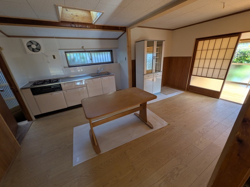 ダイニングキッチン 約9帖