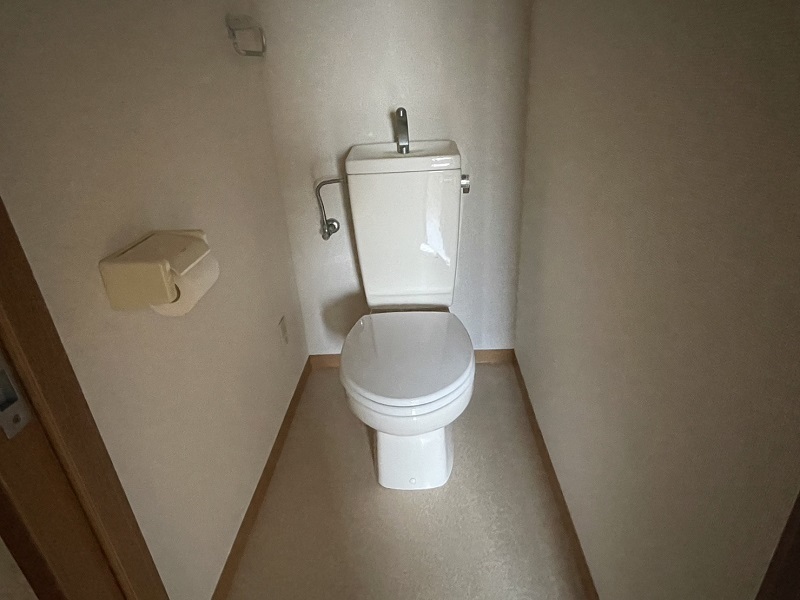 洋式水洗トイレ