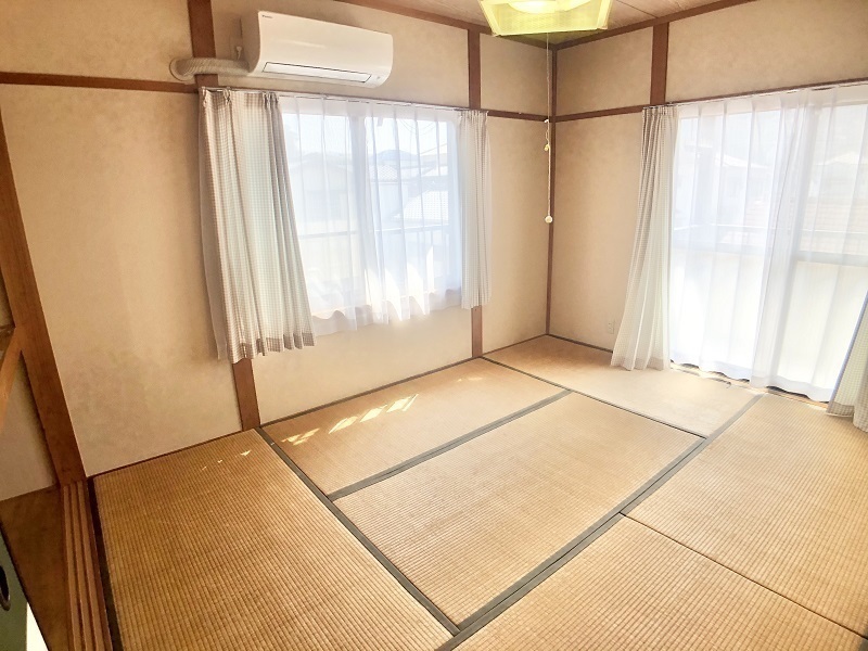 2階 和室6帖・東側施設（西側施設は左右反転）