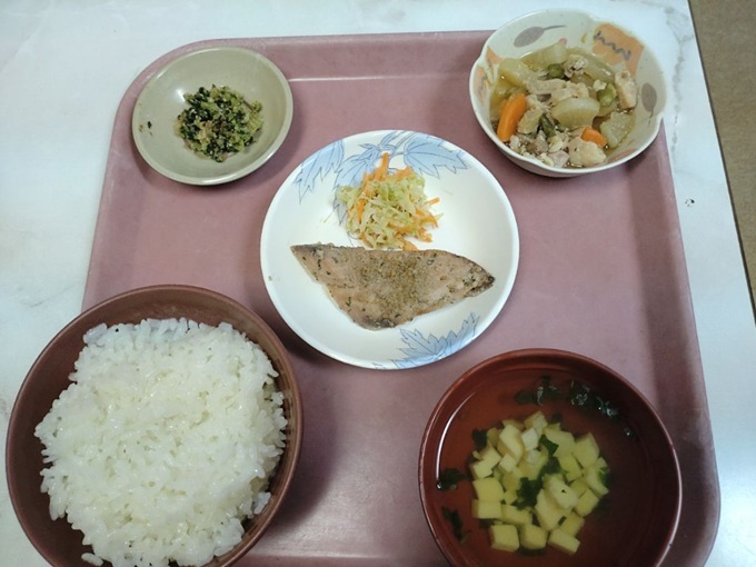 令和8年1月5日の給食.jpg