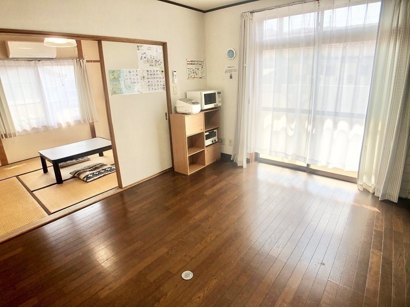 1階 ダイニングキッチン6帖 別角度・東側施設（西側施設は左右反転）