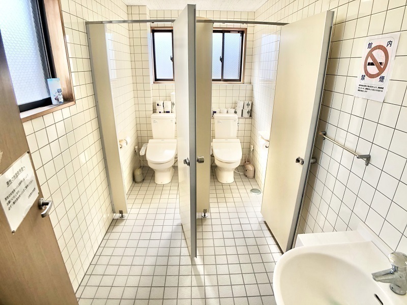 2階  女性用トイレ（共同利用）