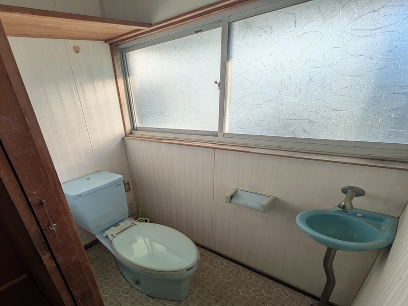 汲み取りトイレ(洋式簡易水洗)