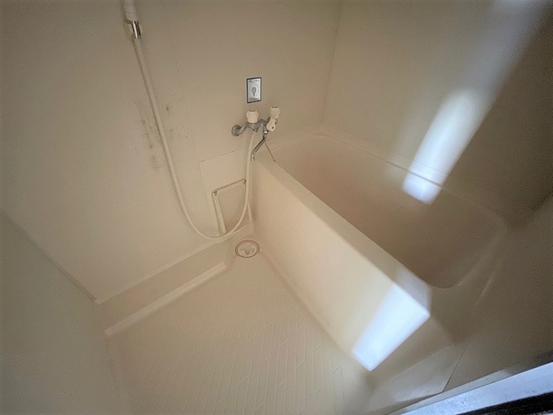 浴室(電気温水器)