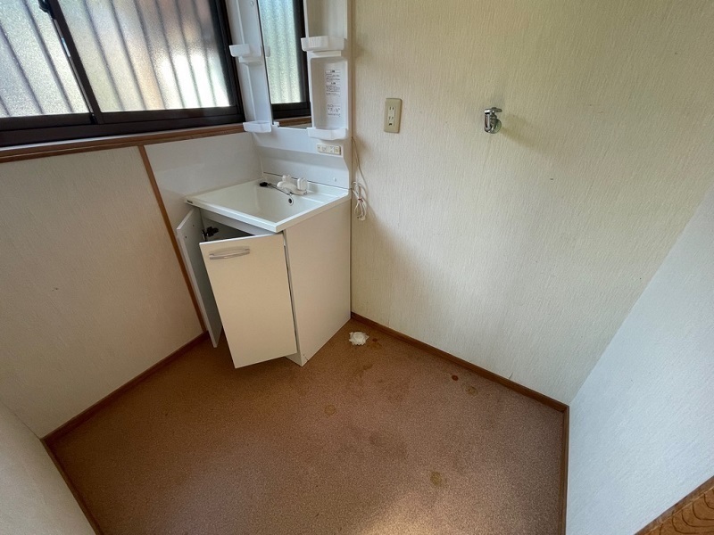 洗面所、洗濯機置き場
