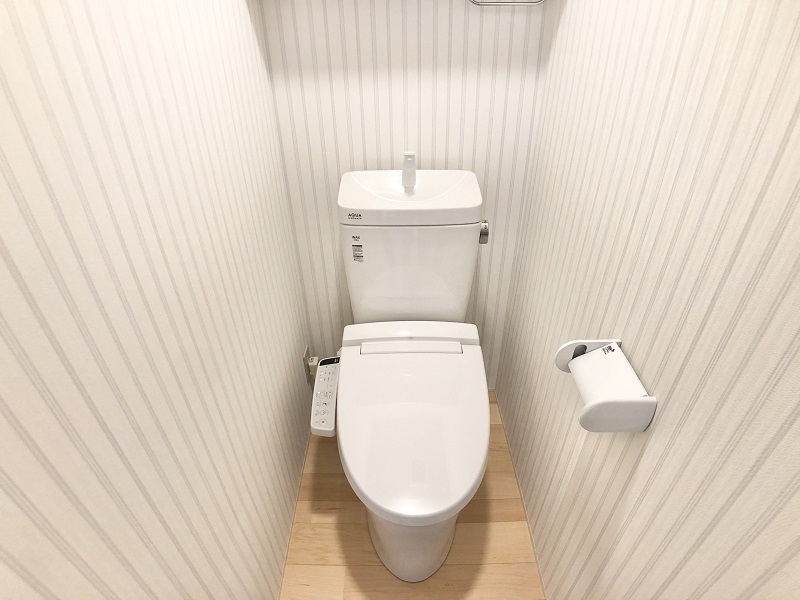 洋式水洗トイレ（温水洗浄便座）