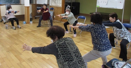 運動教室（加久見②）.jpg