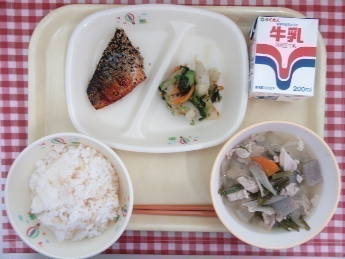 令和7年12月9日の給食.jpg