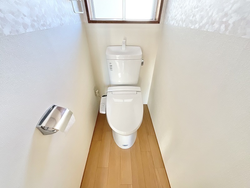 洋式水洗トイレ（温水洗浄便座）