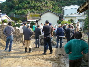 12月9日に開催した現地説明会の様子1