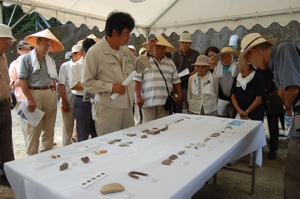 発掘現場の様子